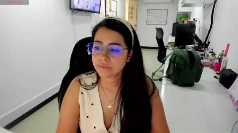 Snapshot of studcb_ chatting on 26, 5, 2026 studcb_ online show from 26, 5, 2026