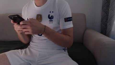 Snapshot of studfromparis chatting on 9, 7, 2026 Stud From Paris online show from 9, 7, 2026