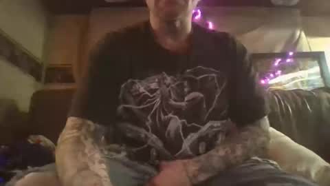 Snapshot of studio311 chatting on 28, 11, 2025 studio311 online show from 28, 11, 2025