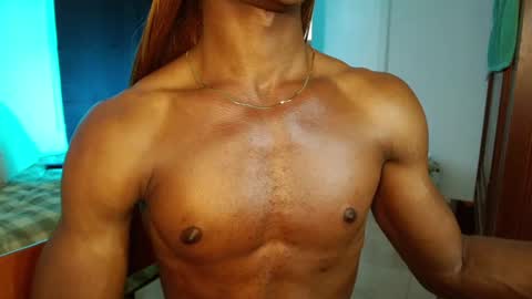 Snapshot of suannyklatten_ chatting on 24, 2, 2025 Suanny Klatten It is my account independent online show from 24, 2, 2025