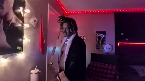 Snapshot of suavechocolatecity chatting on 2, 12, 2025 Hot Chocolate online show from 2, 12, 2025