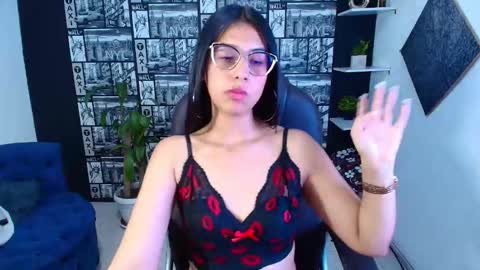 sub_scarlett_ online show from 28, 11, 2025
