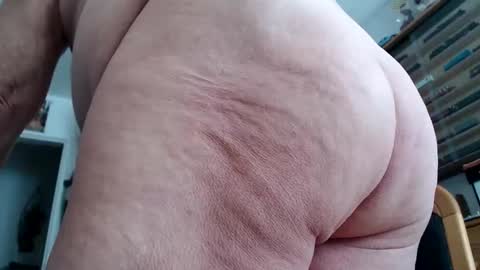 Snapshot of subibuns chatting on 26, 4, 2026 Marcel online show from 26, 4, 2026