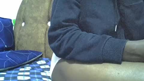 Snapshot of submissive_slut001 chatting on 27, 12, 2024 submissive_slut001 online show from 27, 12, 2024