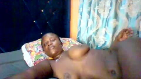 Snapshot of submissive_slut001 chatting on 14, 1, 2026 submissive_slut001 online show from 14, 1, 2026