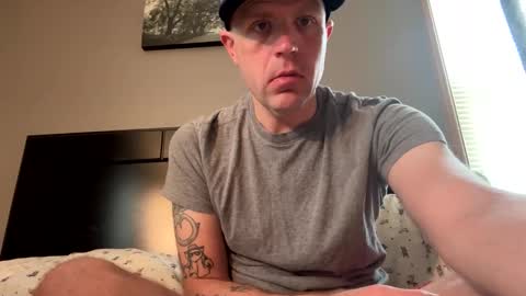 submissivebrett381 online show from 28, 4, 2026