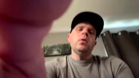 Snapshot of submissivebrett381 chatting on 7, 6, 2026 submissivebrett381 online show from 7, 6, 2026
