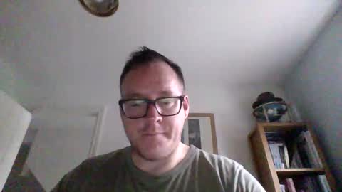 Snapshot of subpig84 chatting on 11, 4, 2026 Sub Male online show from 11, 4, 2026