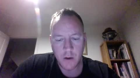 Snapshot of subpig84 chatting on 24, 4, 2026 Sub Male online show from 24, 4, 2026