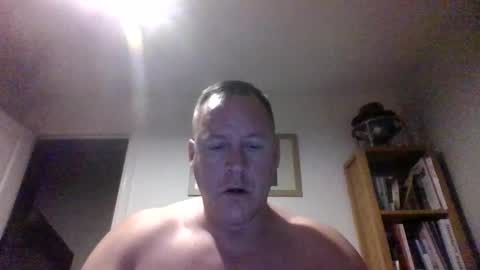 Snapshot of subpig84 chatting on 27, 5, 2026 Sub Male online show from 27, 5, 2026