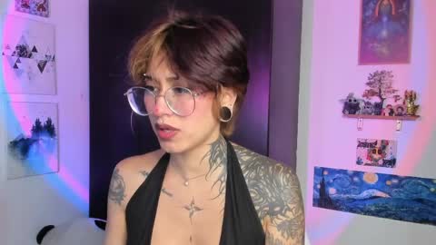 Snapshot of succubus_girl_ chatting on 19, 5, 2026 Alexy online show from 19, 5, 2026