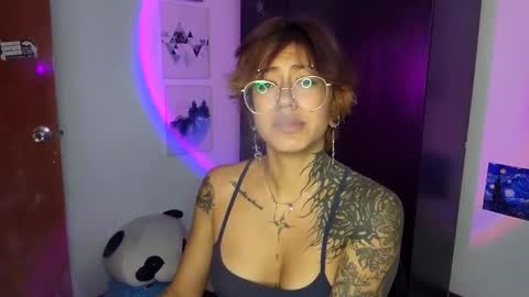 Snapshot of succubus_girl_ chatting on 1, 6, 2026 Alexy online show from 1, 6, 2026