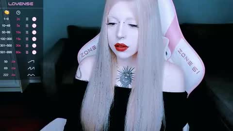 succubus_leslie online show from 15, 12, 2025