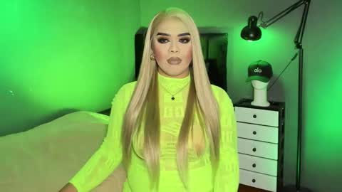 Snapshot of suckablecockoffreya chatting on 3, 5, 2026 JADE ELYSE online show from 3, 5, 2026