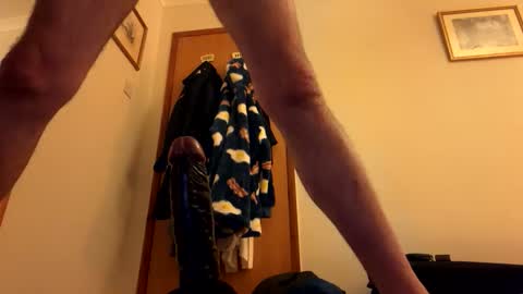 Snapshot of suckmeoffuk chatting on 12, 9, 2025 JJ online show from 12, 9, 2025