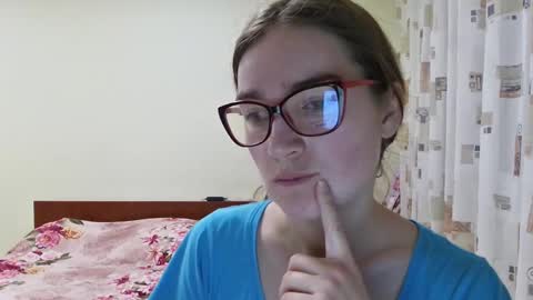 suckmydickifurstreight online show from 11, 3, 2025