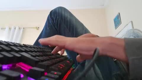 Snapshot of sueliton41 chatting on 28, 2, 2026 sueliton41 online show from 28, 2, 2026