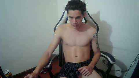 Snapshot of suez666 chatting on 22, 11, 2025 suez666 online show from 22, 11, 2025