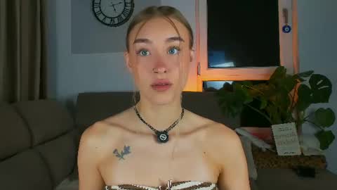Snapshot of sugarskye chatting on 28, 6, 2026 sugarskye online show from 28, 6, 2026