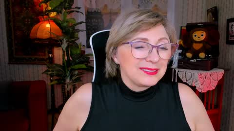 Vivien online show from 8, 1, 2025