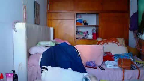 Snapshot of suggarbaby1 chatting on 19, 1, 2025 Cami Back in 2 hours online show from 19, 1, 2025