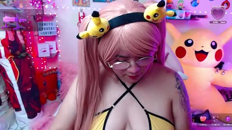 Snapshot of suimi_2 chatting on 4, 1, 2025 Suimi online show from 4, 1, 2025