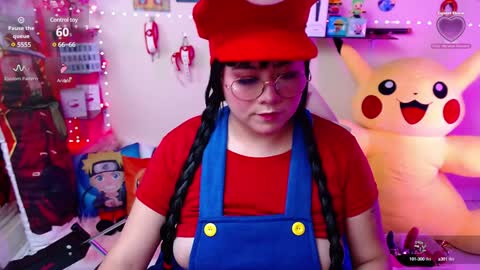 Snapshot of suimi_2 chatting on 12, 1, 2025 Suimi online show from 12, 1, 2025