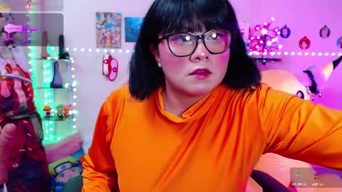 Snapshot of suimi_2 chatting on 8, 3, 2025 Suimi online show from 8, 3, 2025