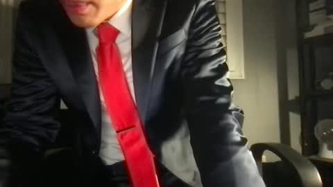 Snapshot of suitfetishez chatting on 27, 3, 2026 suitfetishez online show from 27, 3, 2026