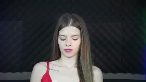 sukie_spooky online show from 26, 3, 2026