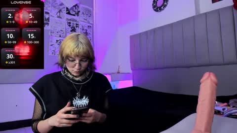 Snapshot of sukifuyu__ chatting on 2, 12, 2024 online show from 2, 12, 2024