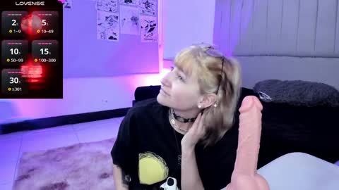 Snapshot of sukifuyu__ chatting on 11, 12, 2024 online show from 11, 12, 2024