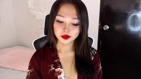 sultry cyramore online show from 16, 10, 2025