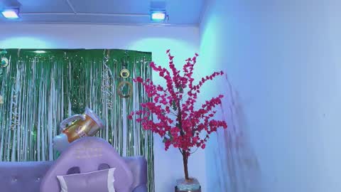 Snapshot of summer_miller chatting on 19, 3, 2026 summer_miller online show from 19, 3, 2026