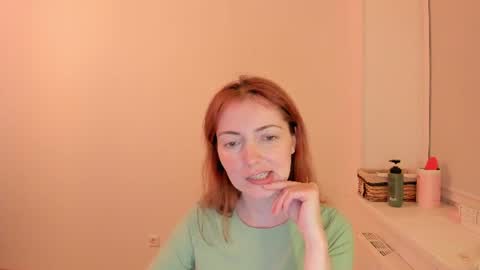 Snapshot of summer_preston chatting on 12, 6, 2026 Summer Preston online show from 12, 6, 2026