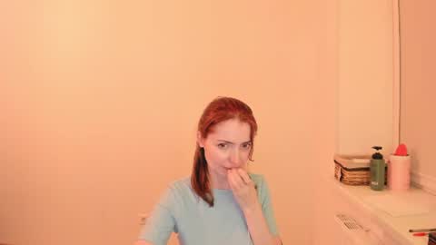 Snapshot of summer_preston chatting on 8, 7, 2026 Summer Preston online show from 8, 7, 2026