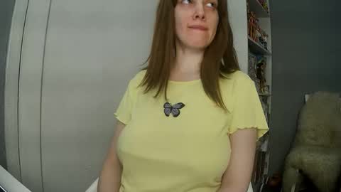 Snapshot of summerbluesky chatting on 14, 4, 2026 summerbluesky online show from 14, 4, 2026