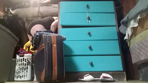 Summer Divine online show from 22, 1, 2025