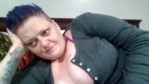 Summer Divine online show from 17, 11, 2025