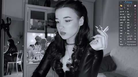 Miss Nelly online show from 24, 12, 2024