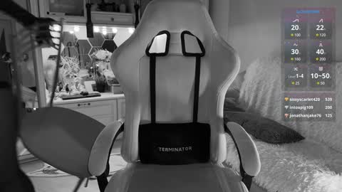 Miss Nelly online show from 3, 1, 2025