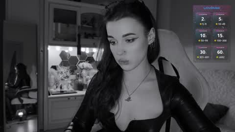 Miss Nelly online show from 4, 2, 2025