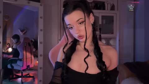 Miss Nelly online show from 16, 10, 2025