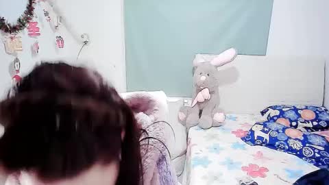 Snapshot of sun_yummy chatting on 19, 2, 2025 Lucis online show from 19, 2, 2025