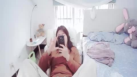 Snapshot of sun_yummy chatting on 9, 3, 2025 Lucis online show from 9, 3, 2025