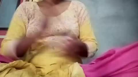 sunali_jain03 online show from 7, 4, 2026