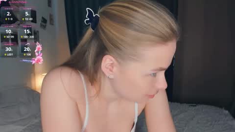 Snapshot of sunday_morn1ng chatting on 20, 5, 2026 Jenny online show from 20, 5, 2026