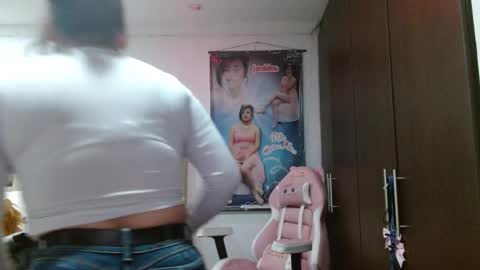 Snapshot of sunflower_dance chatting on 3, 6, 2026 Jeraldine online show from 3, 6, 2026