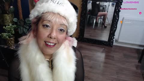 Sunni Knight online show from 8, 12, 2024