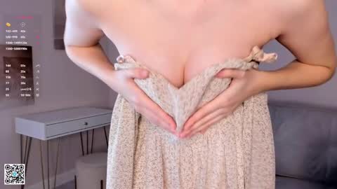 Lily online show from 28, 2, 2025